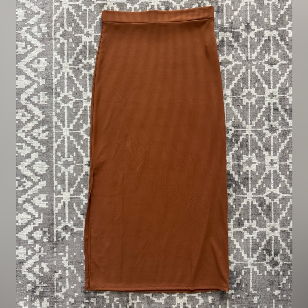 Women's Ribbed Rust Cinnamon Brown tan Maxi Skirt Side Slit